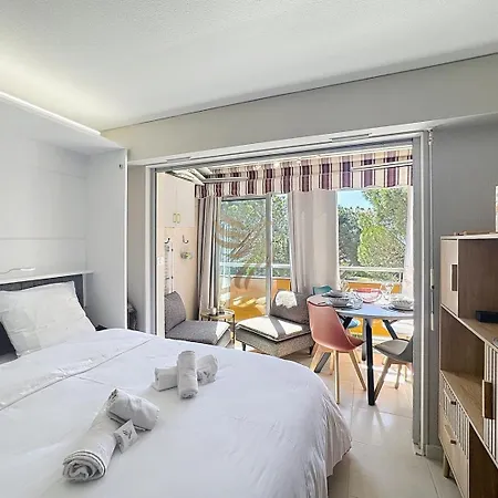 Coco'b, 4p, A/c, Wi-fi, 500m, Parking