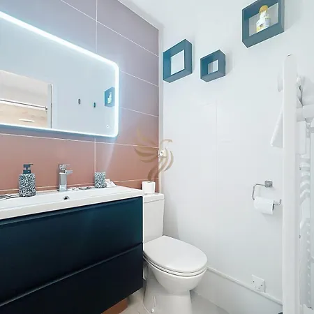 Coco'b, 4p, A/c, Wi-fi, 500m, Parking Appartamento Fréjus