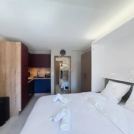 Coco'b, 4p, A/c, Wi-fi, 500m, Parking